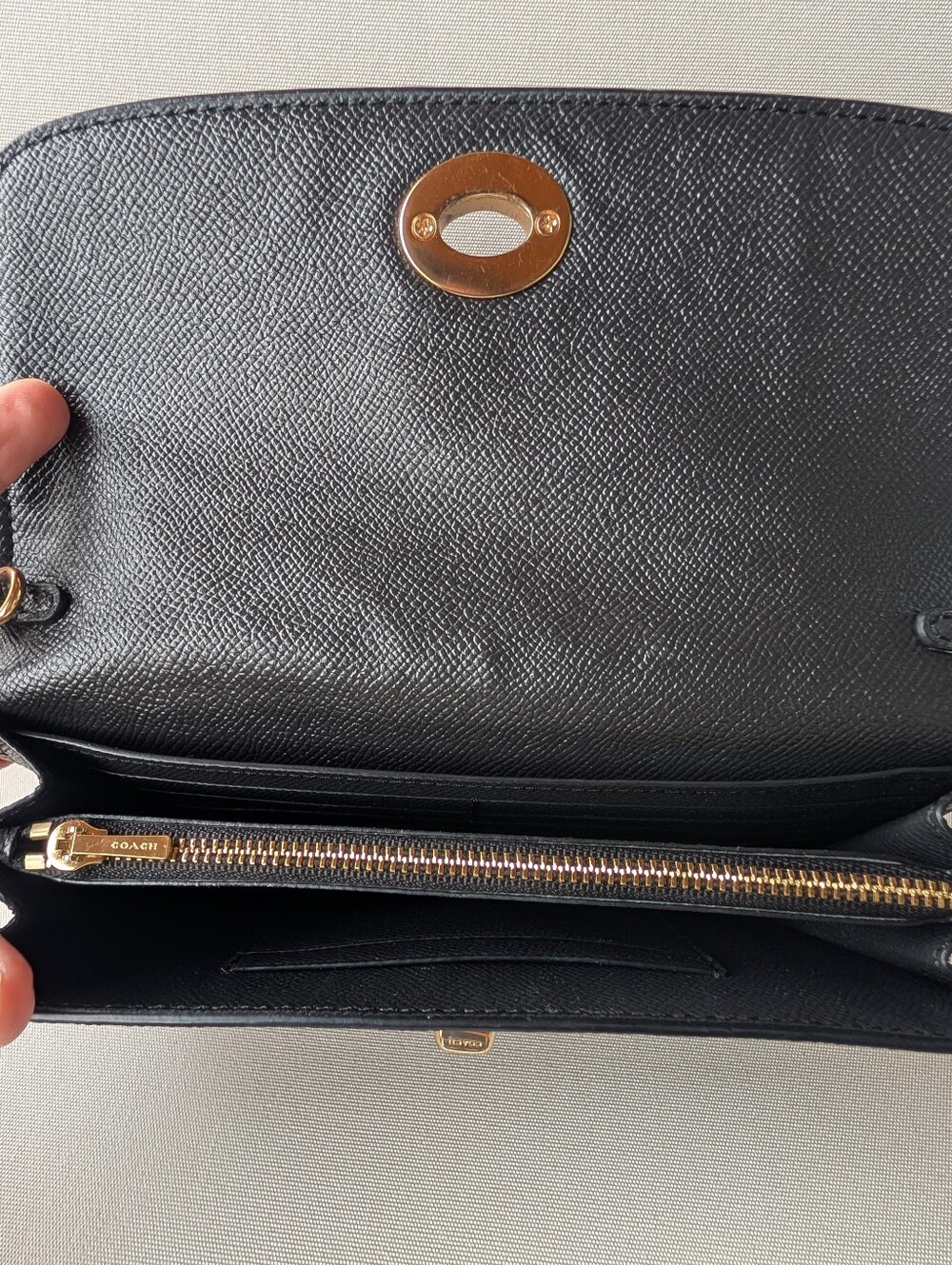 Coach F33390 Black Crossgrain Leather Turnlock Wallet Clutch - Picture 9 of 13